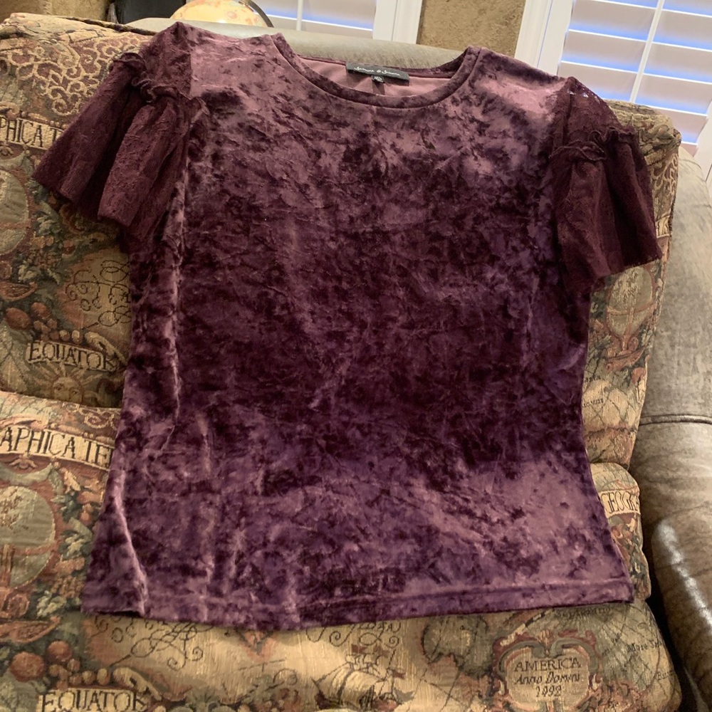 Velvet Plum Top with Ruffle Lace Sleeves Size L could fit M - NWOT